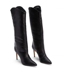 Core Maryana Boot Essentials