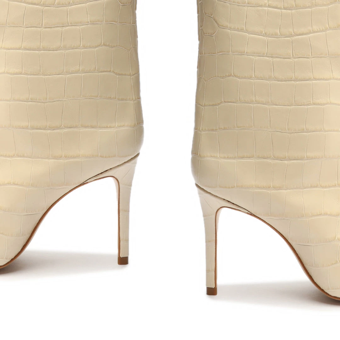 Core Essentials Maryana Boot 6 Core Essentials Maryana Boot