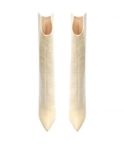 Core Essentials Maryana Boot 14 Core Essentials Maryana Boot