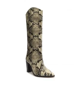 CO Essentials Analeah Boot