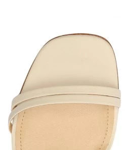 Bets-CO Altina Nappa Leather Sandal Essentials