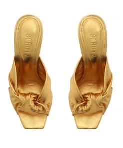 Pre Fall 22 Mindy Metallic Leather Sandal New In