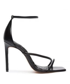 Pre Fall 22 New In Gaiah Leather Sandal
