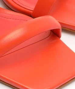 Summer 22 New In Ully Lo Nappa Leather Sandal