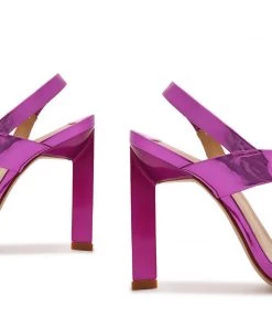 Pre Fall 22 Kelly Specchio Leather Sandal