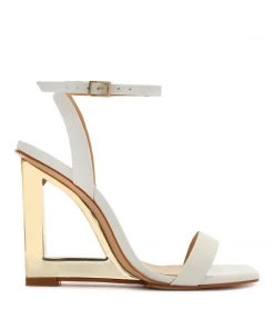 Pre Fall 22 New In Filipa Patent Leather Sandal