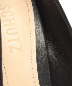 Pre Fall 22 Lou Curve Leather Pump New In