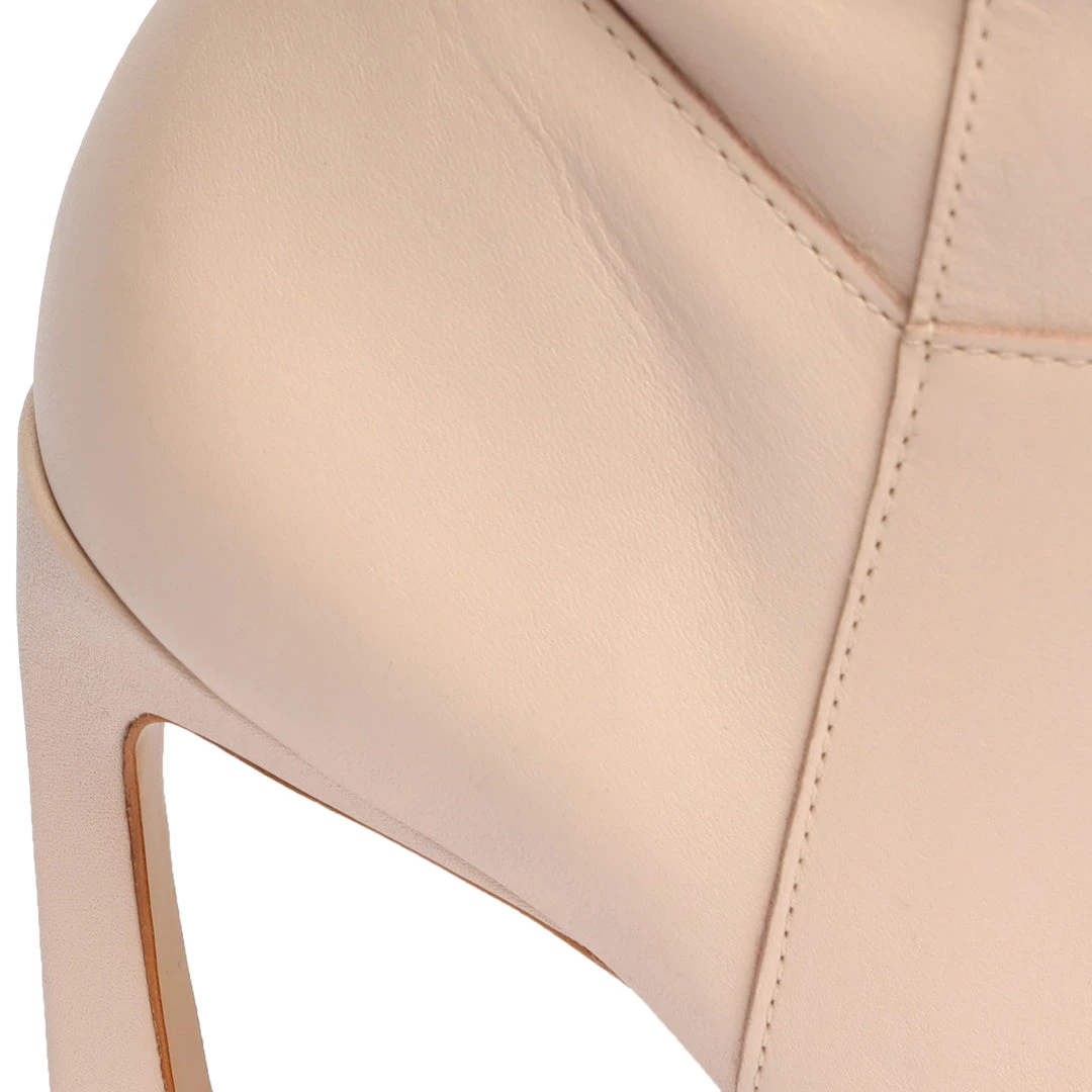 Pre Fall 22 New In Elissa Leather Bootie 9 Pre Fall 22 New In Elissa Leather Bootie