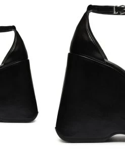 Pre Fall 22 Mazda Nappa Leather Sandal Sandals