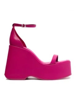 Pre Fall 22 Mazda Nappa Leather Sandal New In