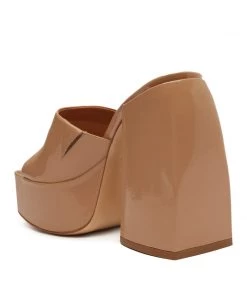 Pre Fall 22 Aretha Patent Sandal New In